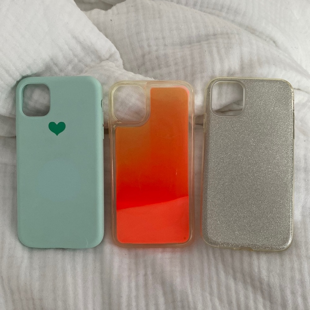 3 iPhone 11 cases